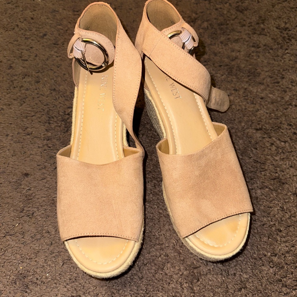 Nine West Women's Wedge Tan Sandals